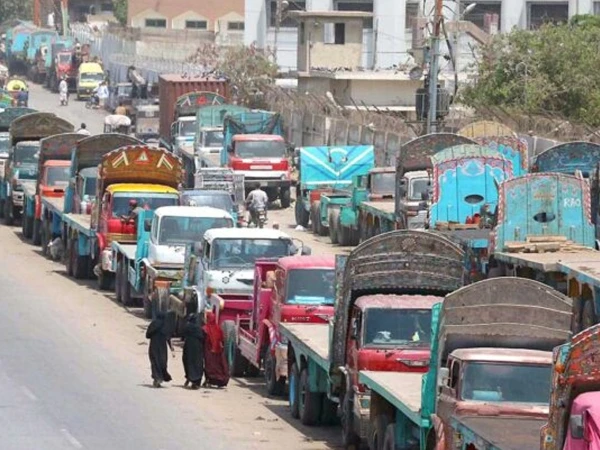 گڈز ٹرانسپورٹرز کا 8 اگست سے غیر معینہ مدت تک ہڑتال کا اعلان