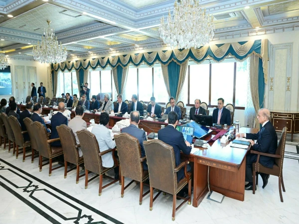 وفاقی حکومت کا کفایت شعاری پالیسی برقرار رکھنے کا فیصلہ