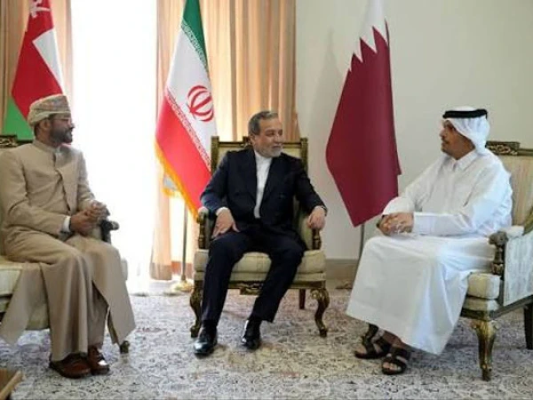 قطر میں ایران اور عمان کے درمیان آبنائے ہرمز پر مذاکرات فیصلہ کن مرحلے میں داخل