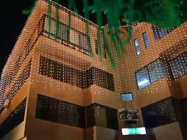 پاکستان کا 80 واں یوم آزادی، ملک بھر میں جشن، عمارتیں قومی پرچموں سے سجا دی گئیں